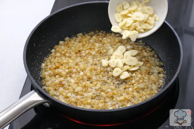 Фото 2-го шага: Паста Болоньезе с фаршем