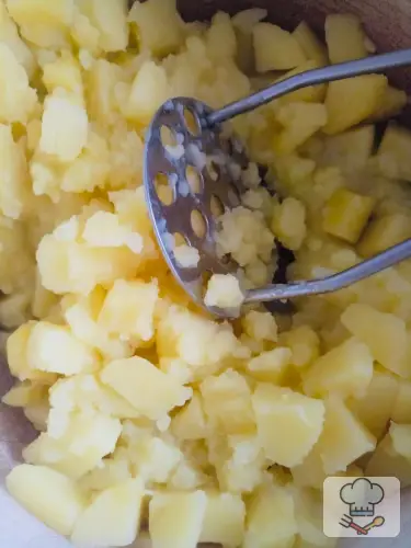 Фото 4-го шага: Пирожки с картошкой