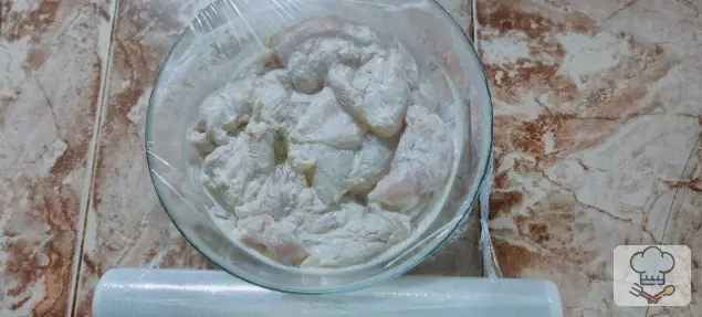 Фото 3-го шага: Куриные отбивные из филе грудки на сковороде